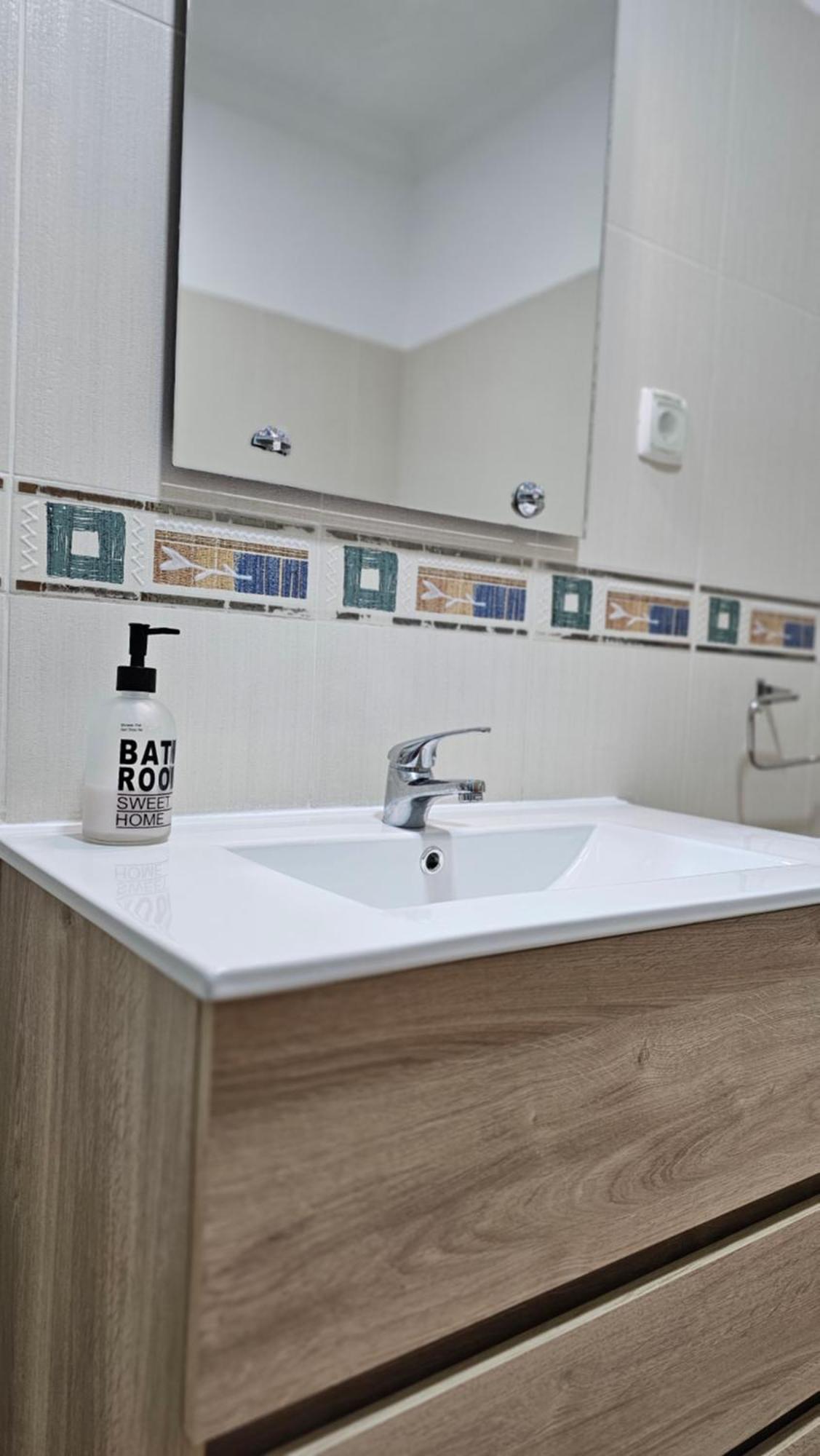 Harbour'S Way, Spacious And Cosy Apartment, With Ac Olhao Exterior photo